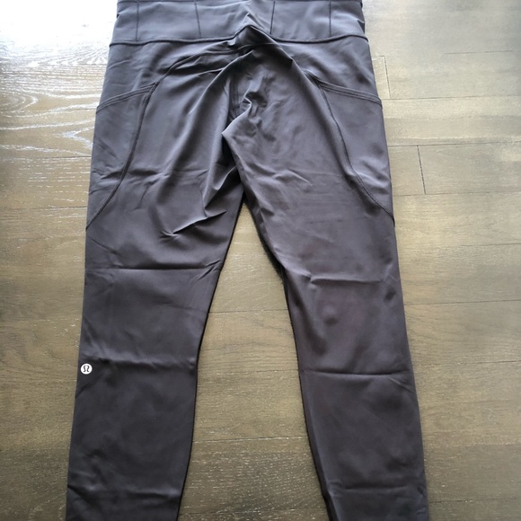 ✴️ Lululemon Black Fast and Free Sz 12 - Picture 10 of 10